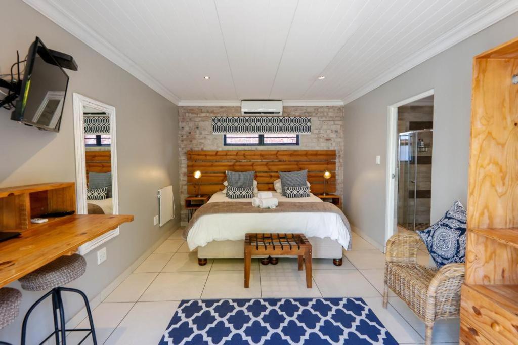 Touching Senses Garden Cottages Bloemfontein Eksteriør bilde