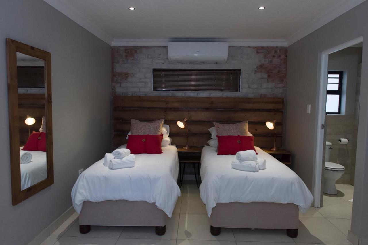 Touching Senses Garden Cottages Bloemfontein Eksteriør bilde