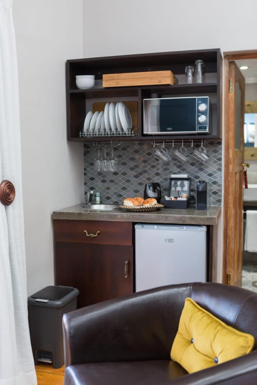 Touching Senses Garden Cottages Bloemfontein Eksteriør bilde