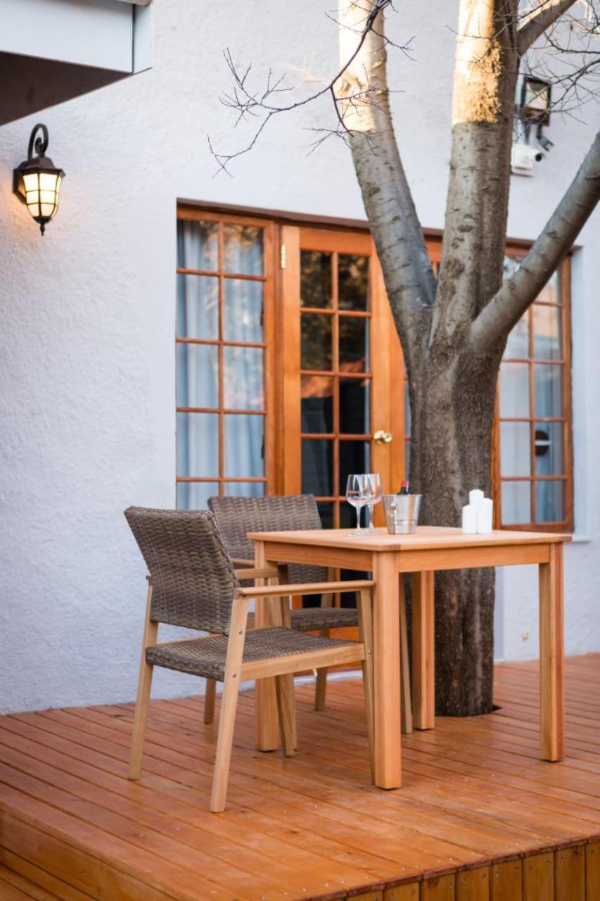 Touching Senses Garden Cottages Bloemfontein Eksteriør bilde